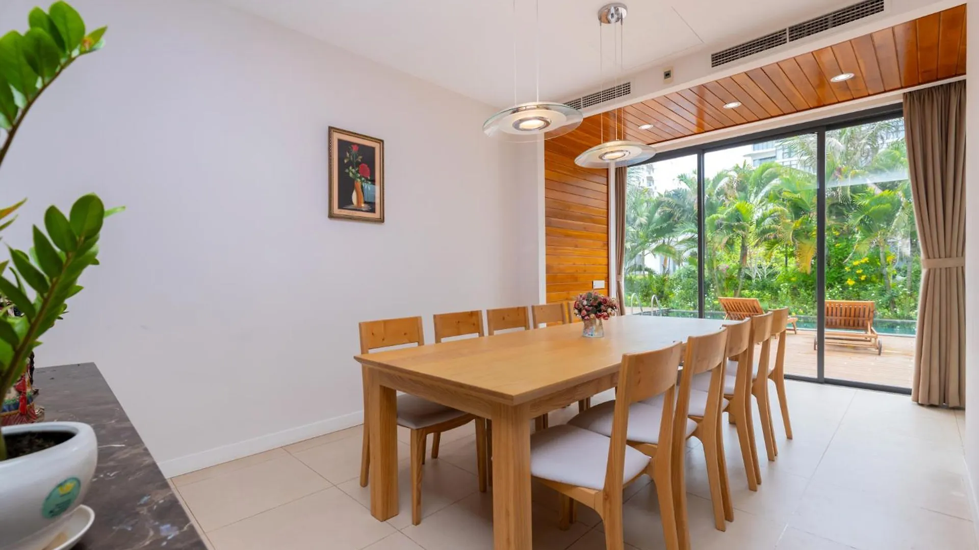 Villa Aria Resort, The Sea By 10-50M,Bien Va Ho Boi Rieng Vung Tau