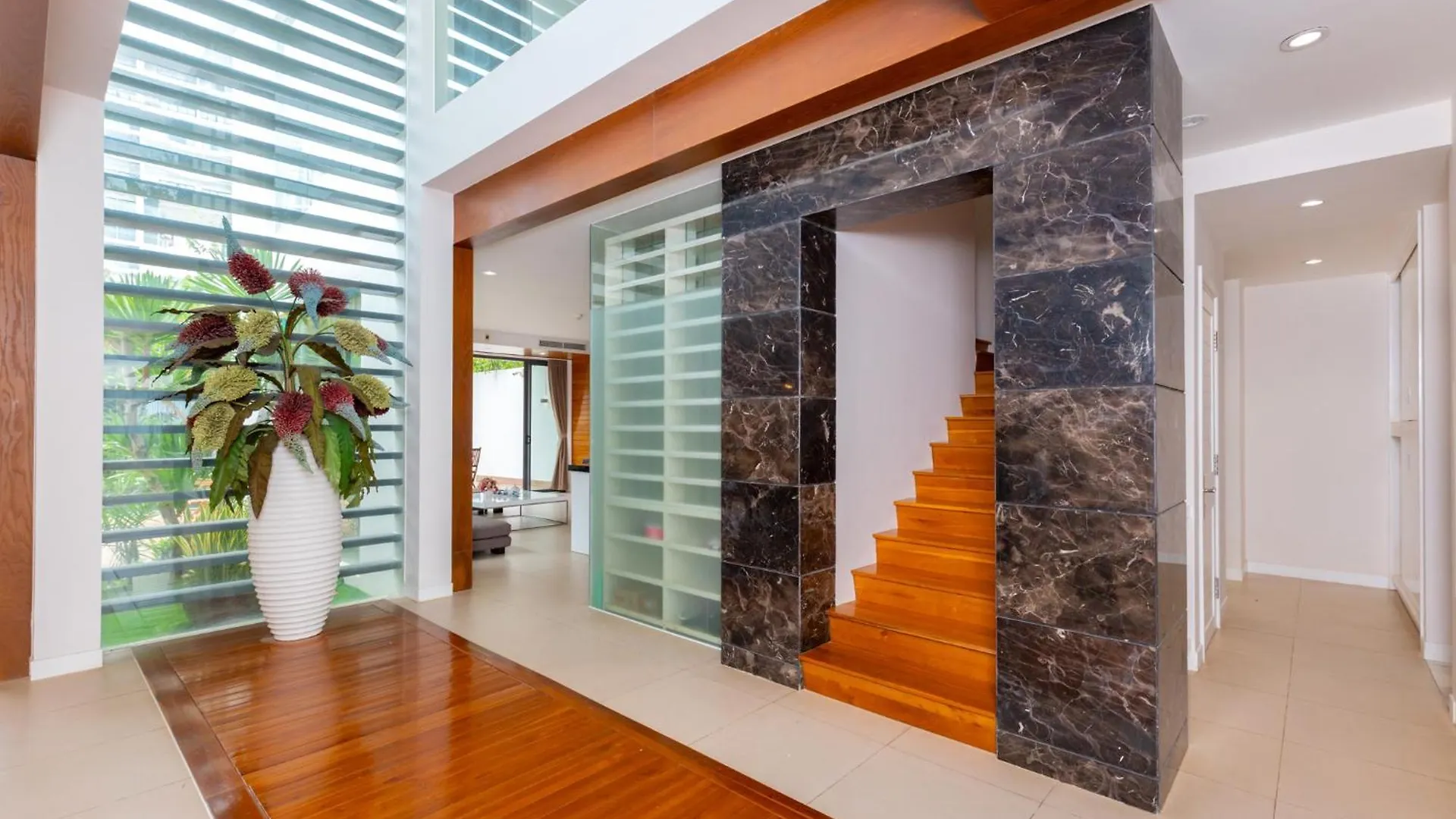 Villa Aria Resort, The Sea By 10-50M,Bien Va Ho Boi Rieng Vung Tau 0*,