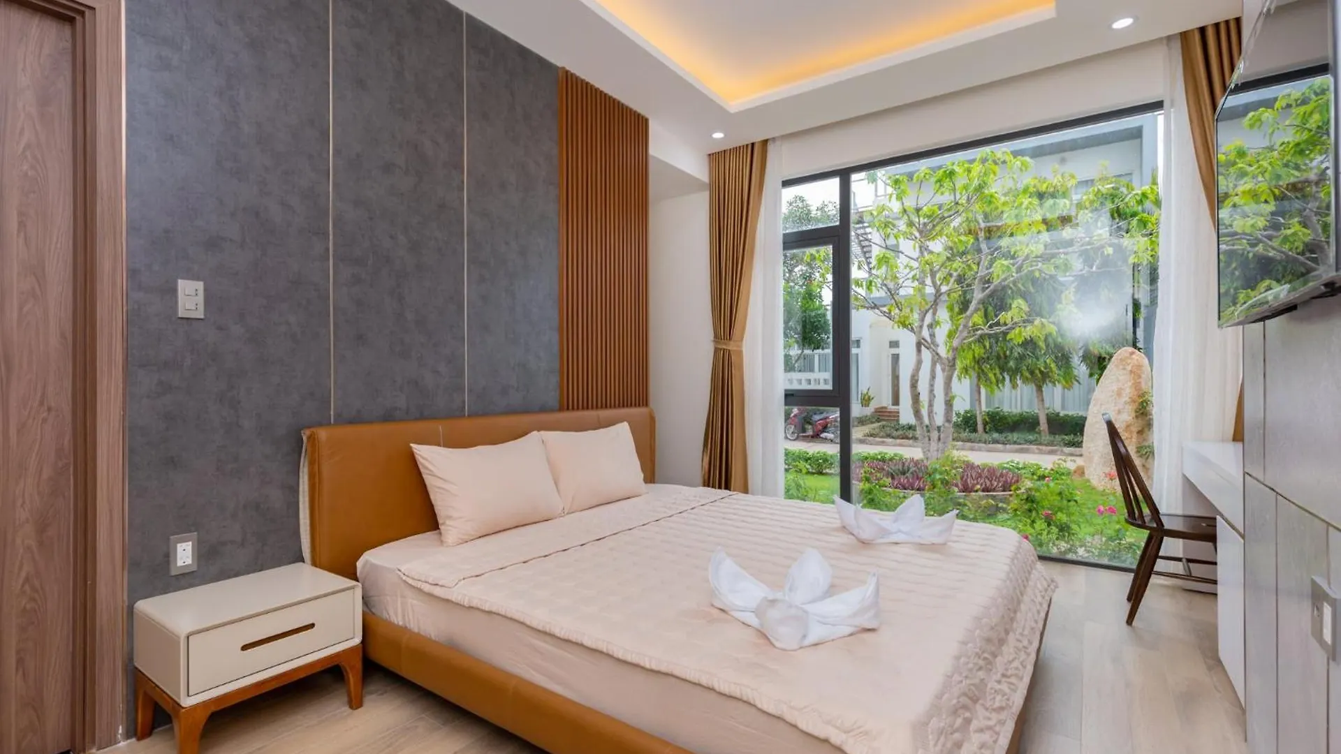 Villa Aria Resort, The Sea By 10-50M,Bien Va Ho Boi Rieng Vung Tau 0*,