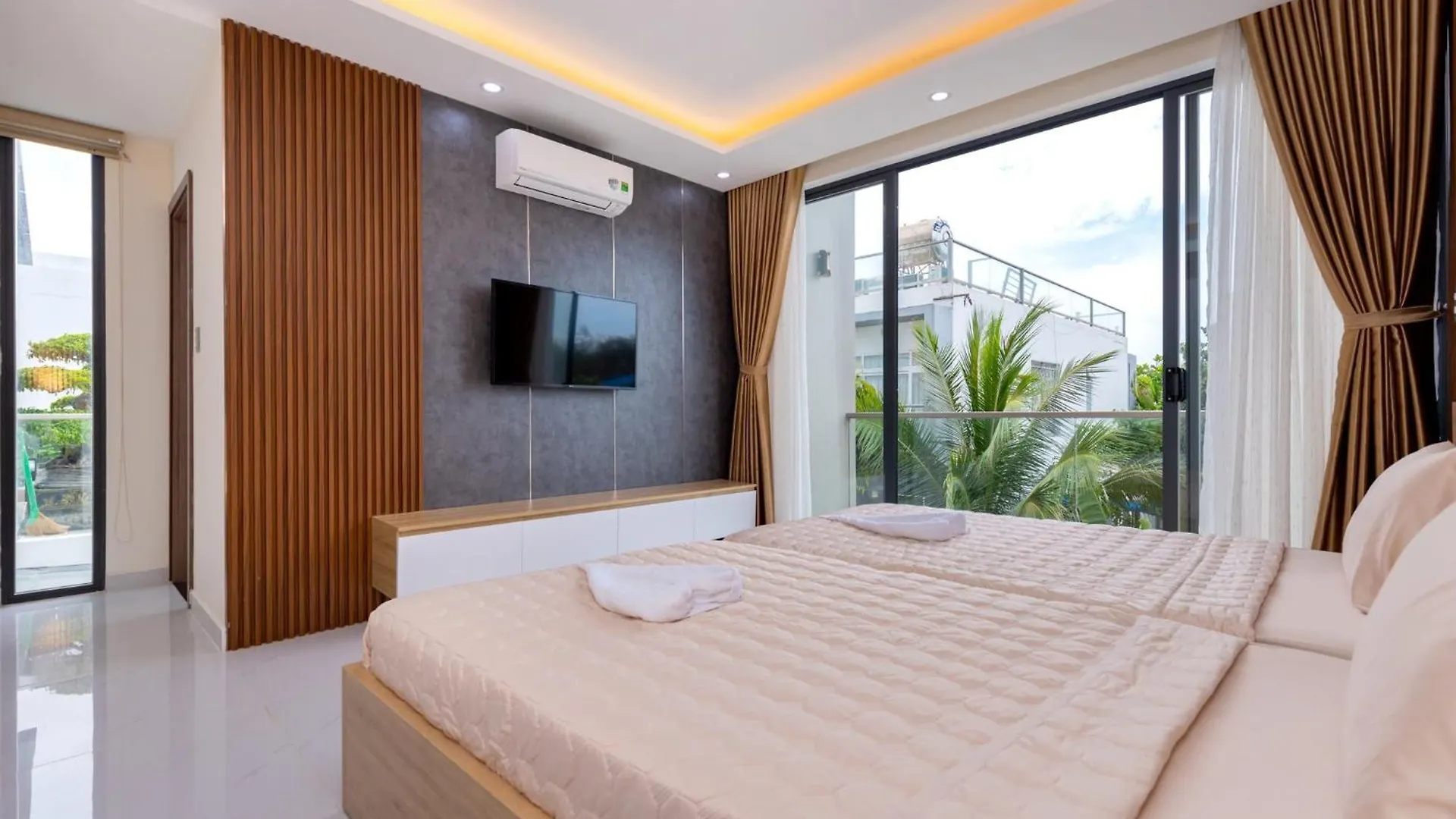 Apartment Villa Aria Resort, The Sea By 10-50M,Bien Va Ho Boi Rieng Vung Tau