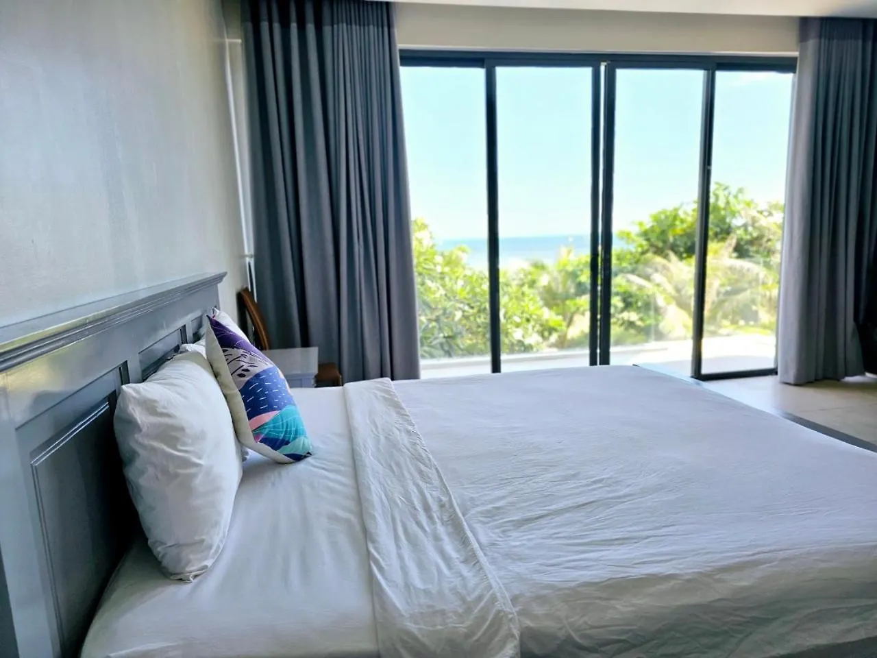 Villa Aria Resort, The Sea By 10-50M,Bien Va Ho Boi Rieng Vung Tau Apartment