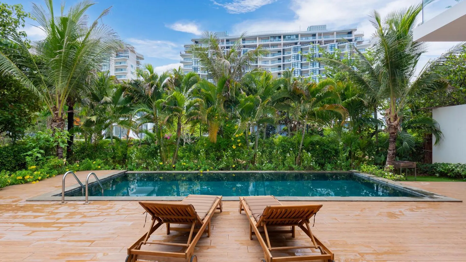 Villa Aria Resort, The Sea By 10-50M,Bien Va Ho Boi Rieng Vung Tau Vietnam