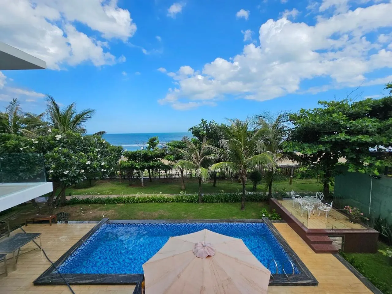Villa Aria Resort, The Sea By 10-50M,Bien Va Ho Boi Rieng Vung Tau Vietnam